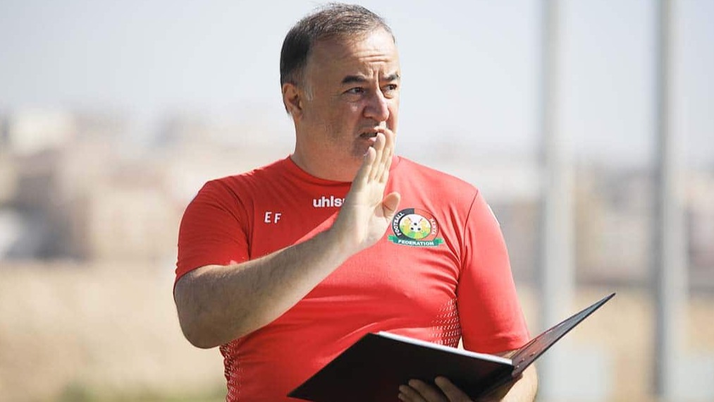 <p>Türkiyəli futbol məşqçisi İstanbul hava&nbsp;limanında vəfat etdi</p>