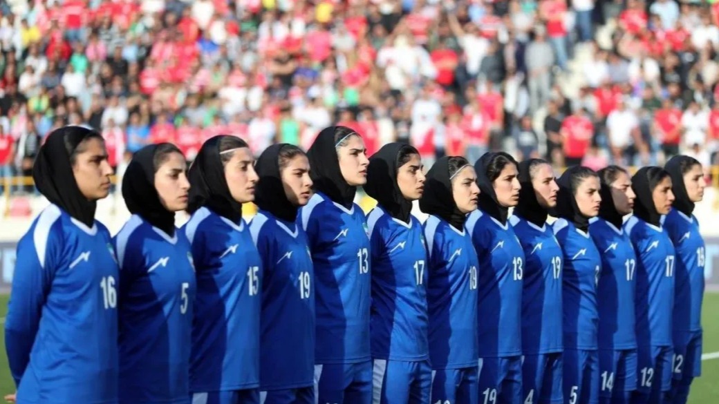 <p>İranın qadınlardan ibarət milli komandasının&nbsp;beş oyunçusu Melburndakı oteldən qaçıb</p>