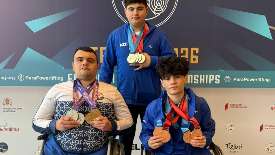<p>Parapauetlinqçilərimiz AÇ-dən 12 medalla dönüblər&nbsp;</p>