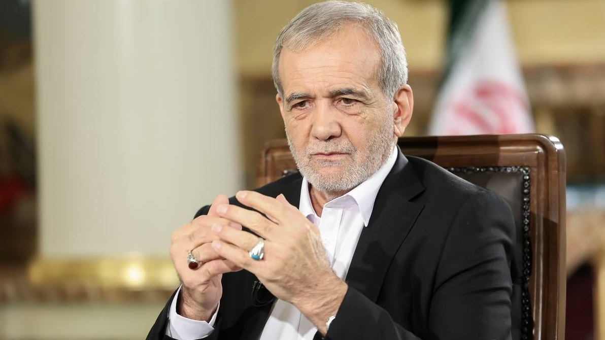 <p>Pezeşkyian hökumətin əsas vəzifəsini açıqladı</p> 