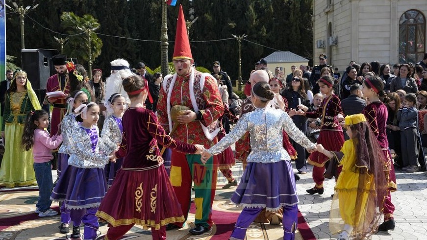 <p>Ağcabədidə möhtəşəm Novruz şənliyi:&nbsp;Tonqal alovlandı, könüllər şadlandı</p>