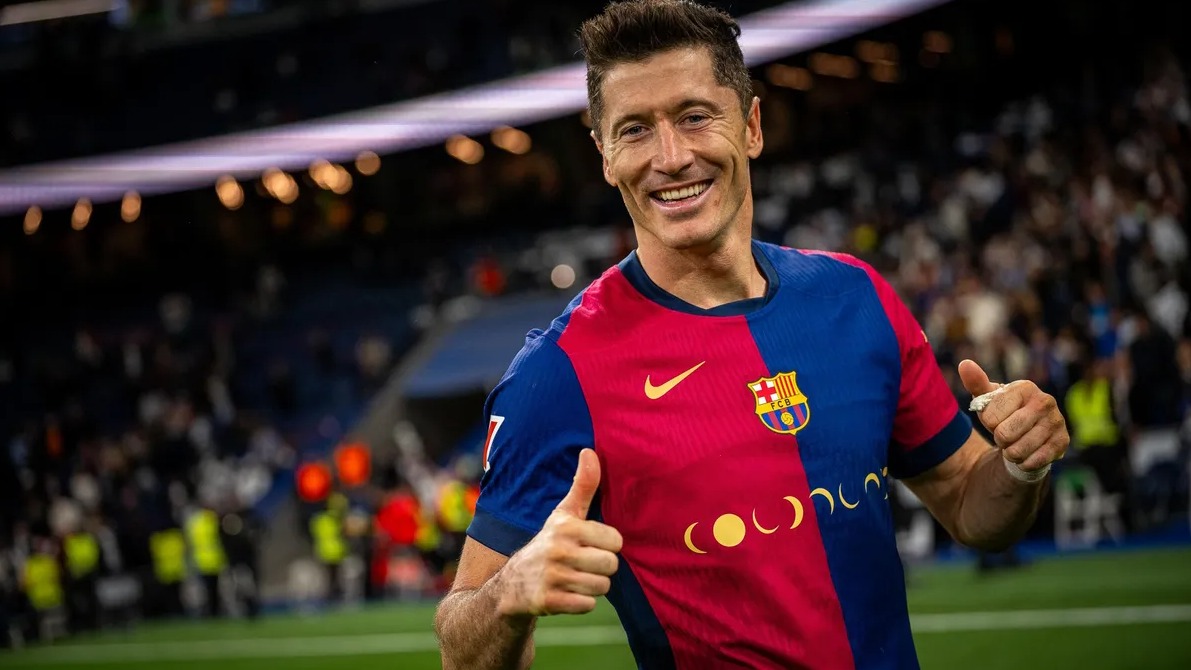 <p>Robert Levandovski "Barselona" üçün&nbsp;güzəştə getməyə hazırdır</p>