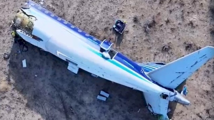 <p>Qəzaya uğrayan AZAL təyyarəsi ilə&nbsp;bağlı yeni XƏBƏR VAR</p>

<p>&nbsp;</p> 