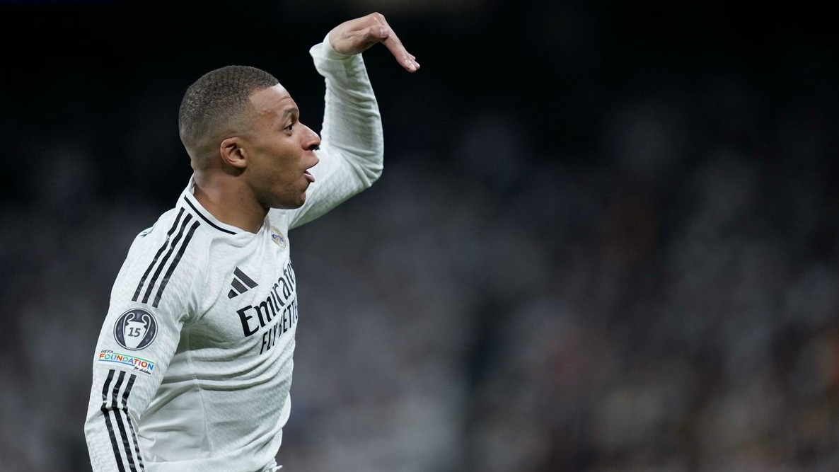 <p>"Real Madrid" Mbappenin dizindəki problemə&nbsp;görə tibb işçilərini işdən çıxardı</p>