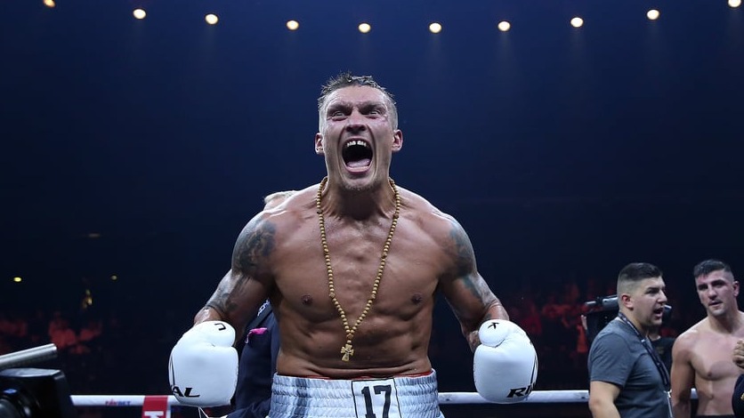 <p>Usık boks karyerasını bitirmək planını dəyişib</p>