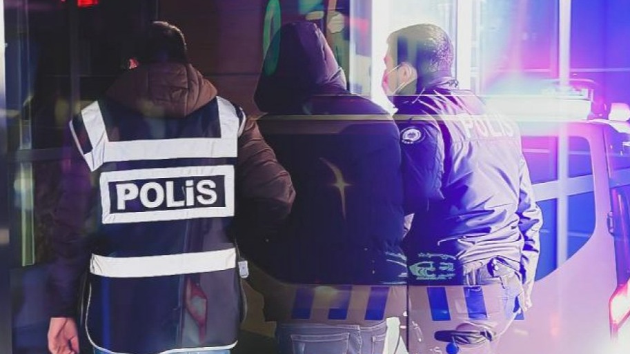 <p>İŞİD ilə əlaqədə şübhəli bilinən 88 nəfər saxlanılıb</p>