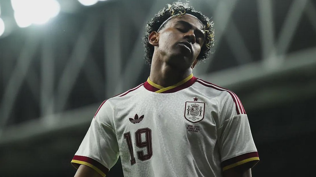 <p>Yamal Misirlə matç zamanı müsəlmanlara&nbsp;qarşı şüarlar səsləndirilməsindən danışıb</p>