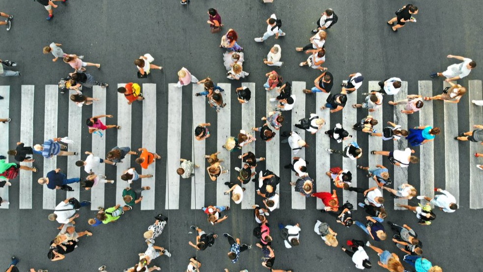 Alimlər insanların sayının Yer kürəsinin tutumunu aşdığını bildiriblər}