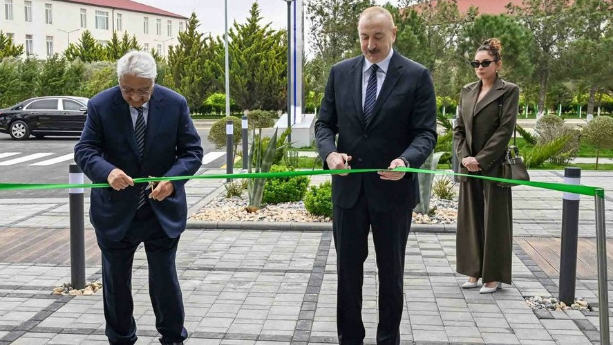 <p>İlham Əliyev Milli Aviasiya Akademiyasında Beynəlxalq&nbsp;Təlim Mərkəzinin açılışında iştirak edib</p> 