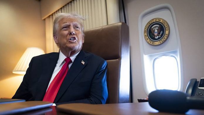 <p>Tramp İran rəhbərliyi ilə görüşməyə hazır&nbsp;olduğunu açıqladı</p> 