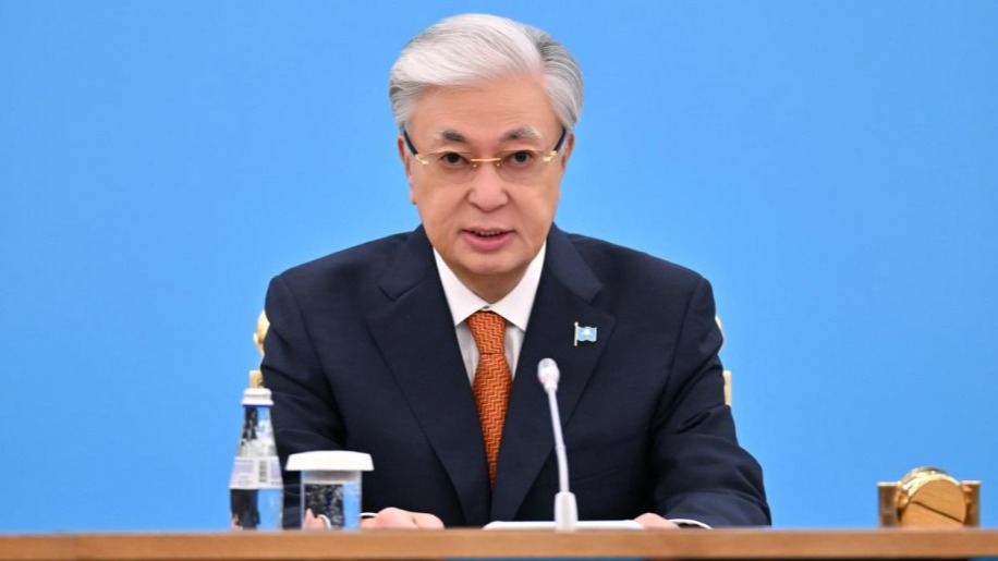 <p>Qazaxıstan prezidenti Xəzər bölgəsində hərbi qüvvənin&nbsp;istifadəsinin istisna edilməsinə və qadağan edilməsinə çağırıb</p> 