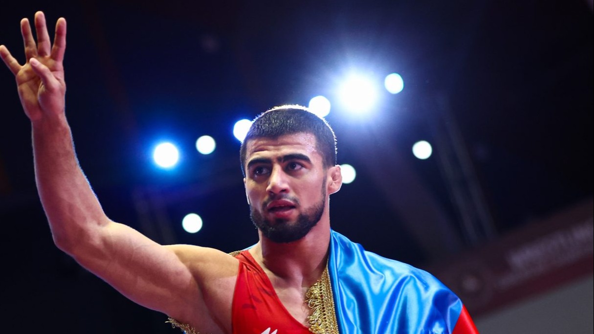 <p>Həsrət Cəfərov 4 qat Avropa çempionudur&nbsp;</p>

<p>&nbsp;</p>