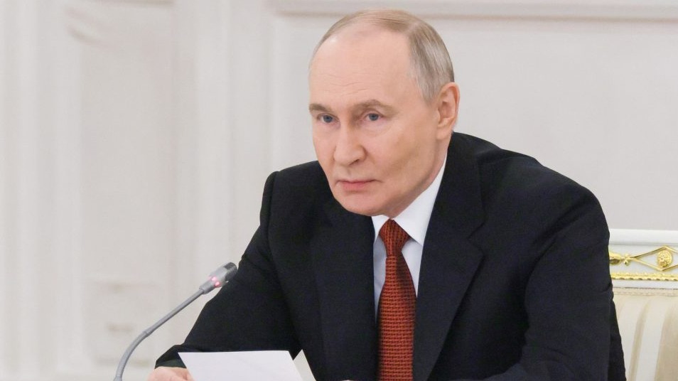 <p>Putin ABŞ-də keçiriləcək G20 sammitinə dəvət olunub</p> 