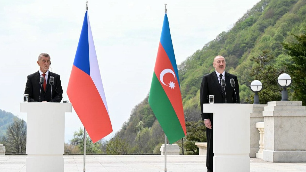 <p>İlham Əliyev və Çexiyanın Baş naziri Andrey Babiş&nbsp;mətbuata bəyanatlarla çıxış ediblər</p> 