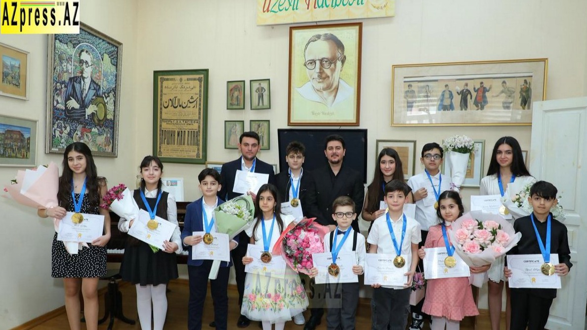 <p>Üzeyir Hacıbəylinin ev muzeyində konsert keçirilib +FOTO=50</p>