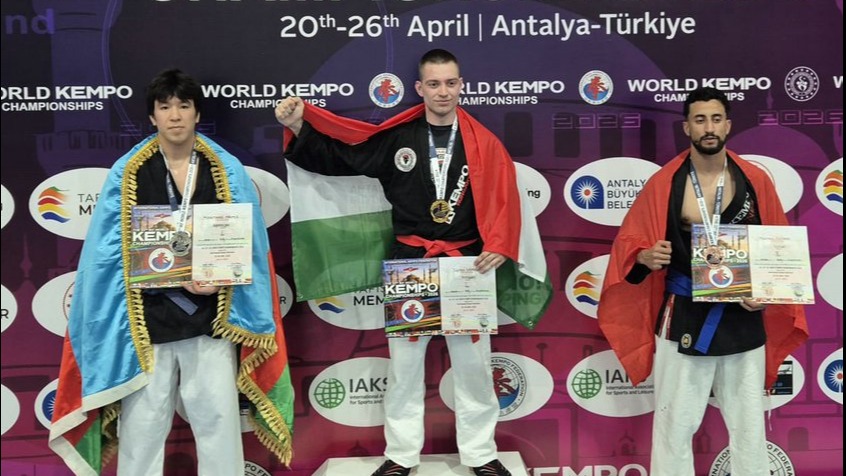 <p>Azərbaycan Kempoçuları&nbsp;Antalyada tarixi zəfərə imza atıblar</p>

<p>&nbsp;</p>