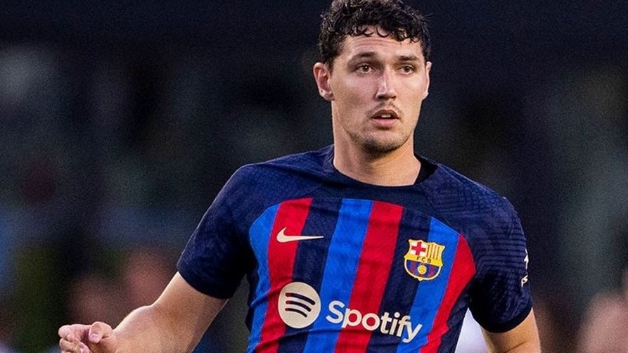 <p>"Barselona"nın mərkəz müdafiəçisi klubdan&nbsp;ayrılmağa hazırlaşır</p>