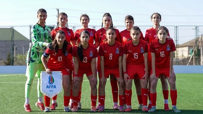 <p>Azərbaycan milli komandası UEFA İnkişaf&nbsp;Turnirinə məğlubiyyətlə başlayıb</p>