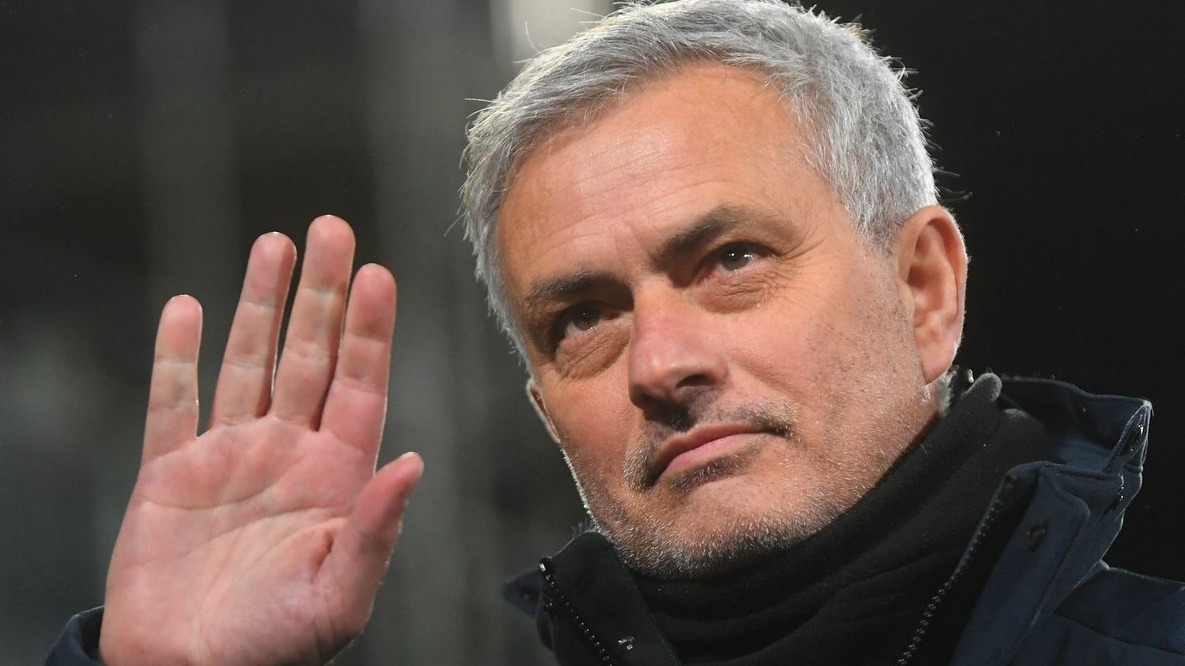 <p>Mourinyo mövsümün sonunda "Real Madrid"ə rəhbərlik edəcək</p>