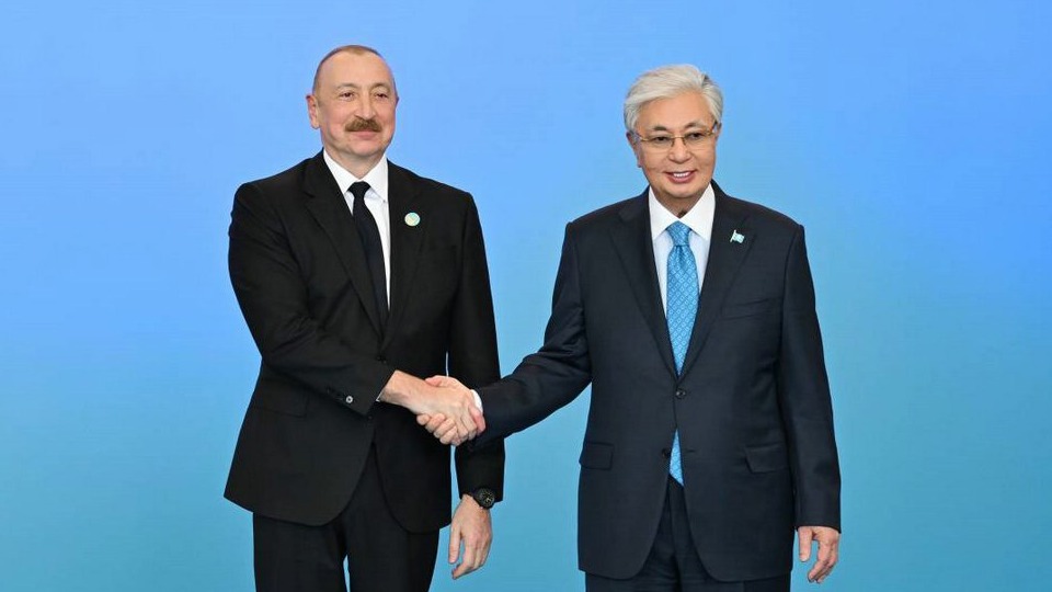 <p>İlham Əliyev Türküstanda TDT-nin qeyri-rəsmi&nbsp;Zirvə görüşündə iştirak edib</p> 