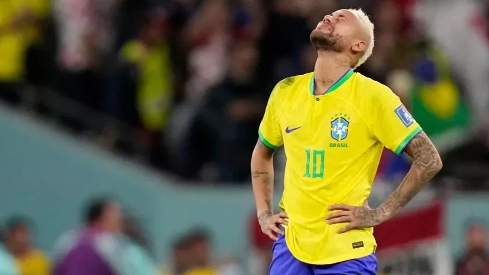 <p>Neymar zədə səbəbindən 2-3 həftəlik sıradan çıxıb</p>