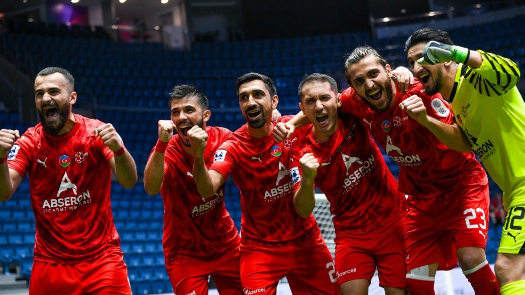 <p>Millimiz Avropa çempionatında ikinci turu da qələbəylə bitirib</p>