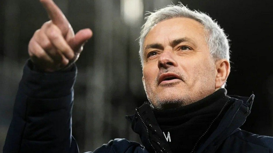 <p>Joze Mourinyo Türkiyəyə qarşı Avropa İnsan Hüquqları&nbsp;Məhkəməsinə şikayət ərizəsi ilə müraciət edib</p>