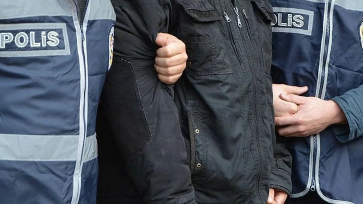 <p>Türkiyədə İŞİD və ekstremist təşkilatların üzvü&nbsp;olmaqda şübhəli bilinən şəxslər saxlanılıb</p>