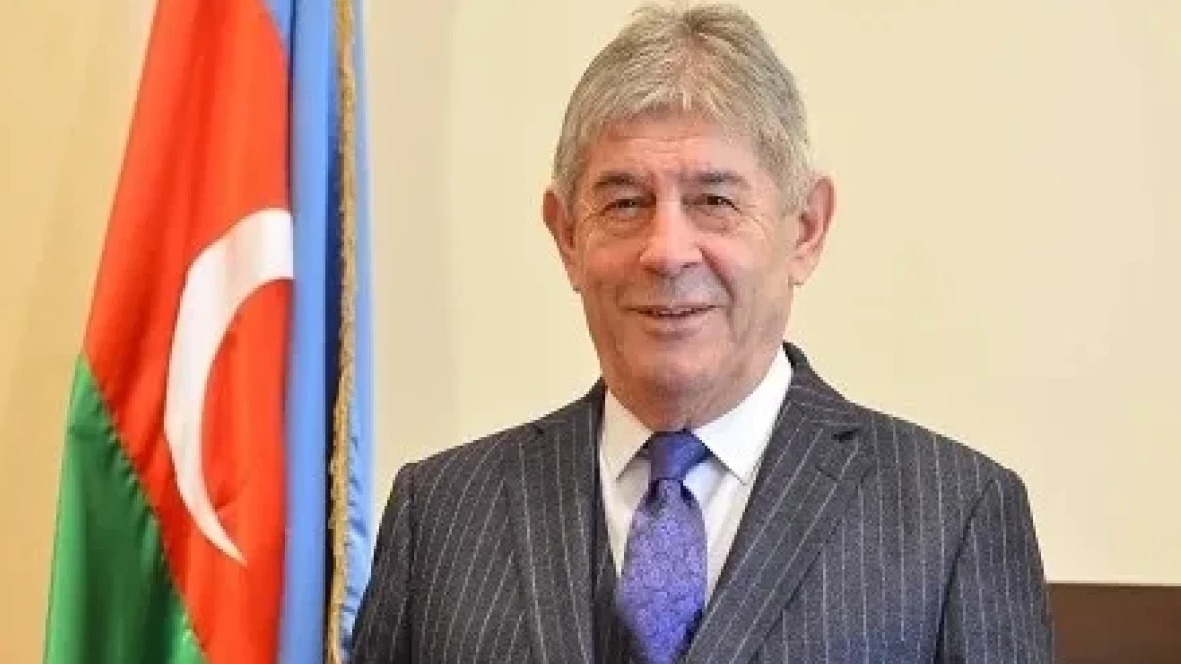 <p>İlham Əliyev Azərbaycanın Özbəkistandakı səfirini geri çağırdı</p> 