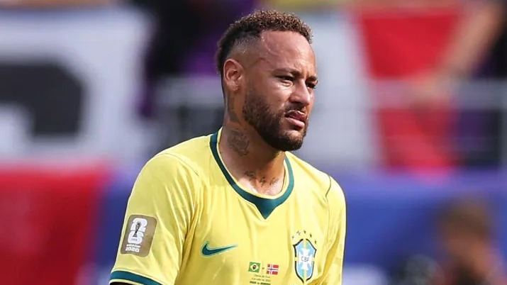 <p>Neymar milli komandadan ayrıldığını açıqladı</p>
