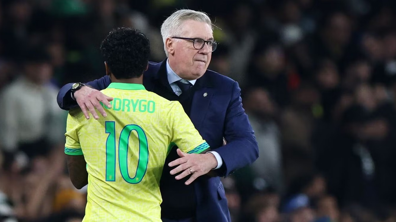 <p>Ronaldo Braziliyanın Dünya Kubokundan çıxmasından sonra Ançelottini tənqid etdi</p>