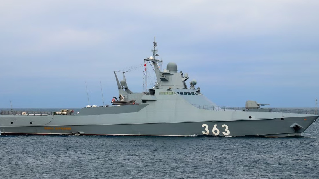 <p>Ukraynalı dənizçilər Rusiya FSB gəmisini batırdılar</p>