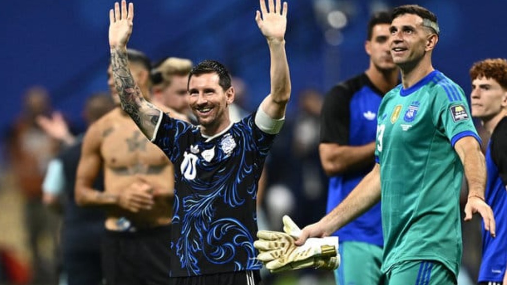 <p>Argentina millisi DÇ-2026-nın finalında</p>