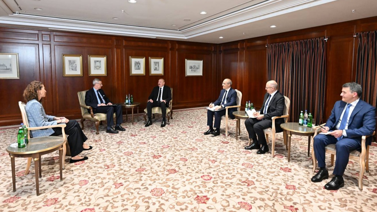 <p>İlham Əliyev Almaniya İqtisadiyyatının Şərq Komitəsinin sədri Mixael Harms ilə görüşüb</p>