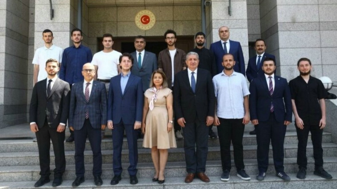 <p>Türkiyədən 10 tələbə Azərbaycana gəldi -&nbsp;TİKA layihələri ilə tanış oldular</p>