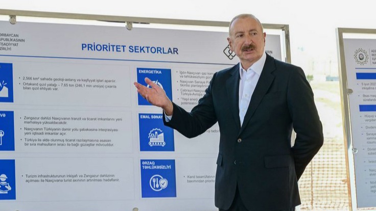 <p>İlham Əliyev Naxçıvan Sənaye Parkının təməlini qoyub&nbsp;+VİDEO, FOTO=6</p> 