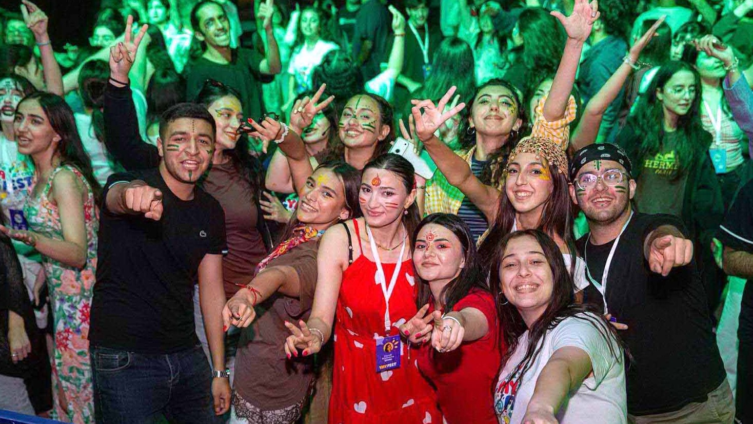 <p>Gənclər Yay Fest-in &ldquo;Elm, Etika və Gələcək&rdquo; düşərgəsində&nbsp;<br />
bir araya gəliblər</p>