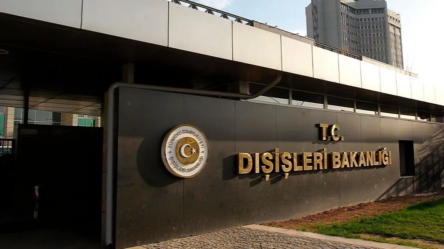 <p>Ukraynanın Ankaradakı səfiri XİN-ə çağırıldı</p>