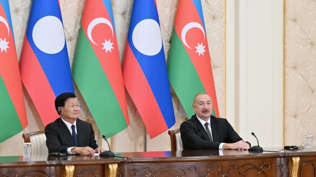 <p>Liderlər mətbuata bəyanatlarla çıxış etdilər</p> 